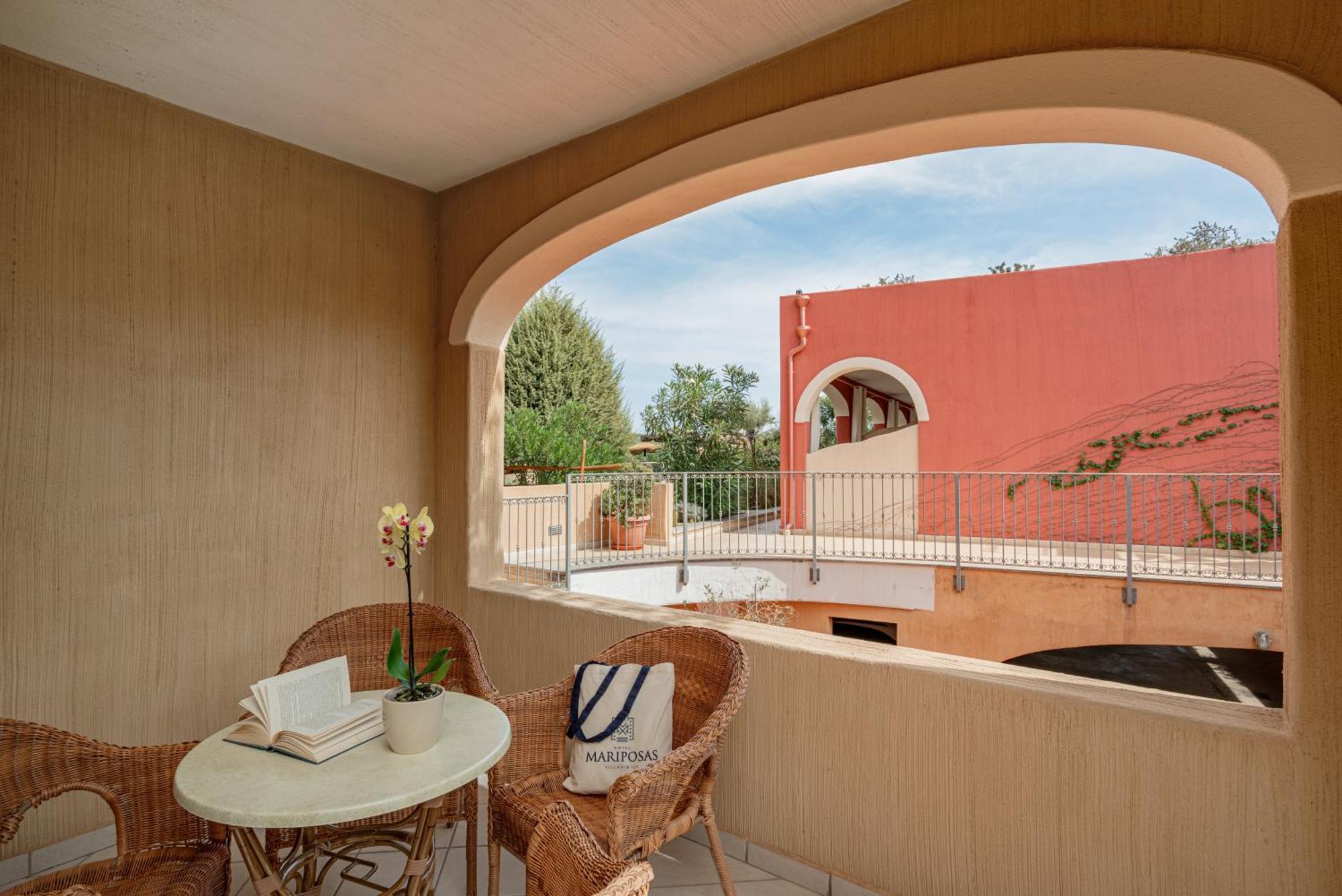 Mariposas Hotel 3*